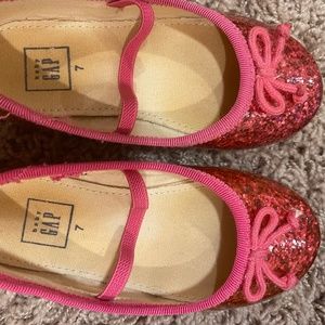 Baby gap size 7 pink sparkle flat